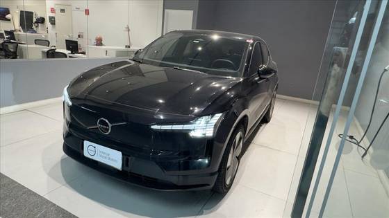 VOLVO EX30 69 KW ELÉTRICO PLUS VOLVO EX30 69 KW ELÉTRICO PLUS